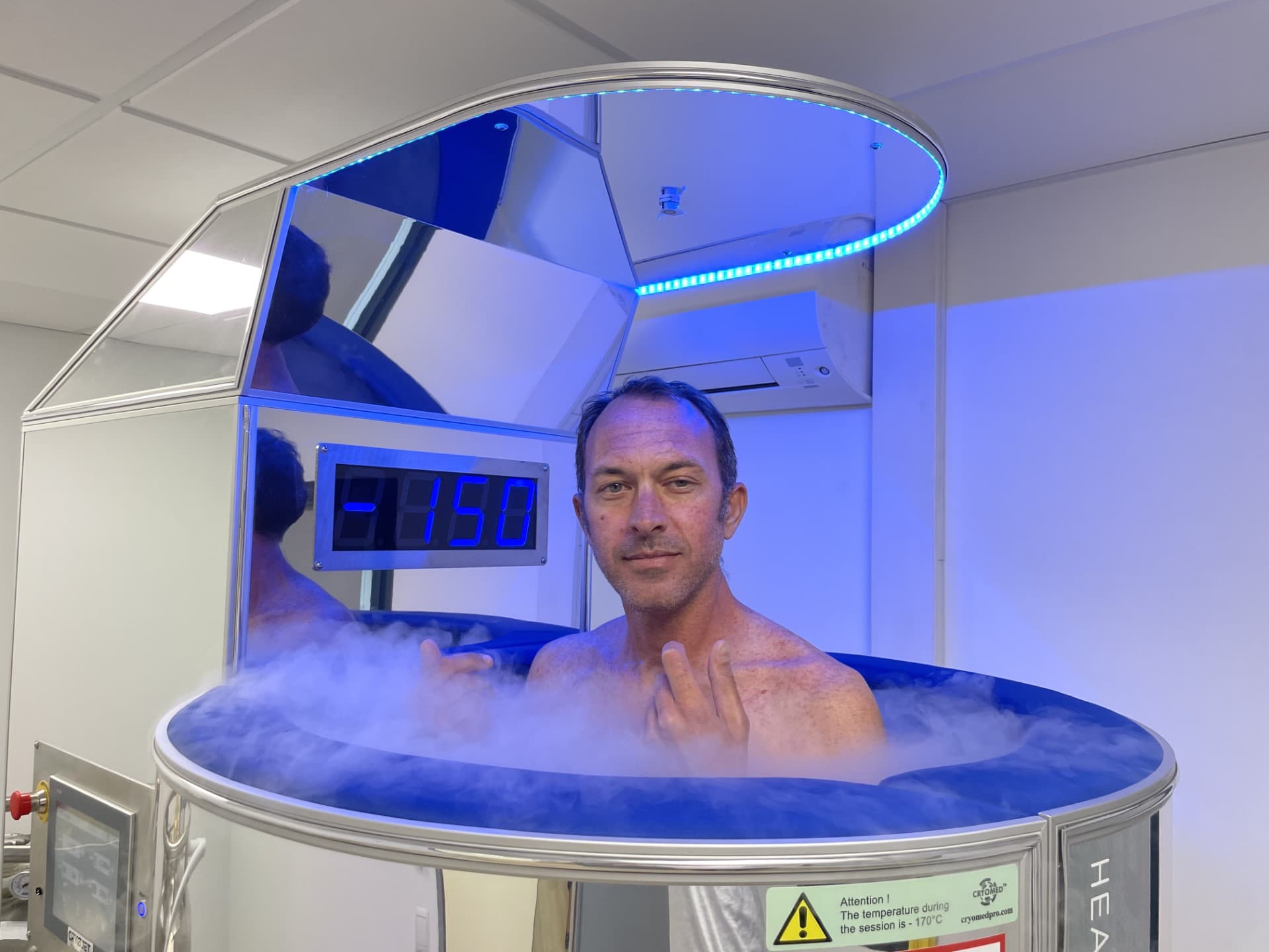 Image blog - lintérêt-de-la-cryothérapie-en-cabine-corps-partiel-ou-entier-en-rhumatologie